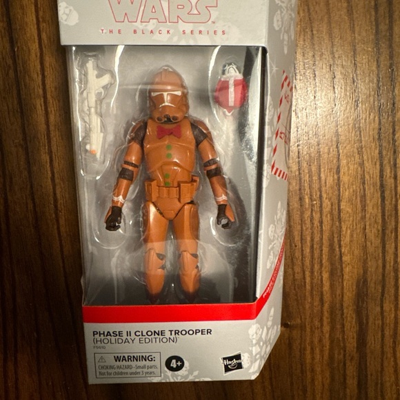 Star Wars Black Series 6” Holiday Edition Clone Trooper Phase 2 Exclusive - Picture 1 of 4